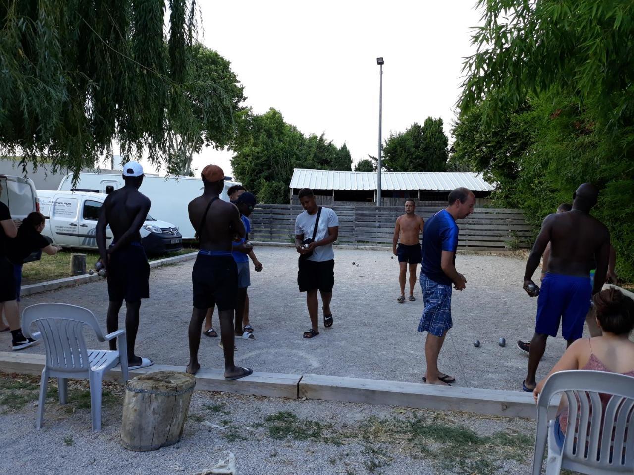 Camping Le Pre Saint-Andre Souvignargues 외부 사진